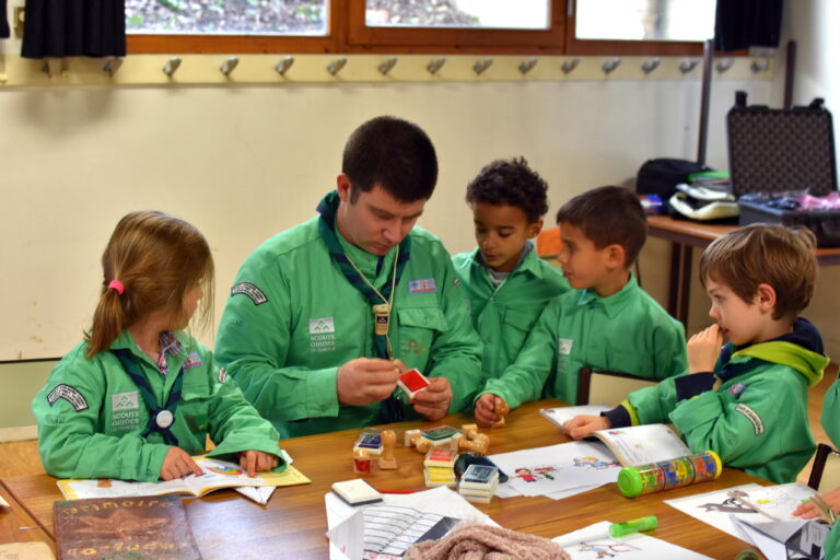 La proposition pédagogique des Farfadets Scouts et Guides de France